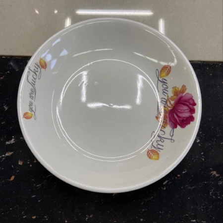 Pure white printed ceramic dinner plates in a simple style are available in multiple sizes Pure white printed ceramic dinner plates in a simple style are available in multiple sizes